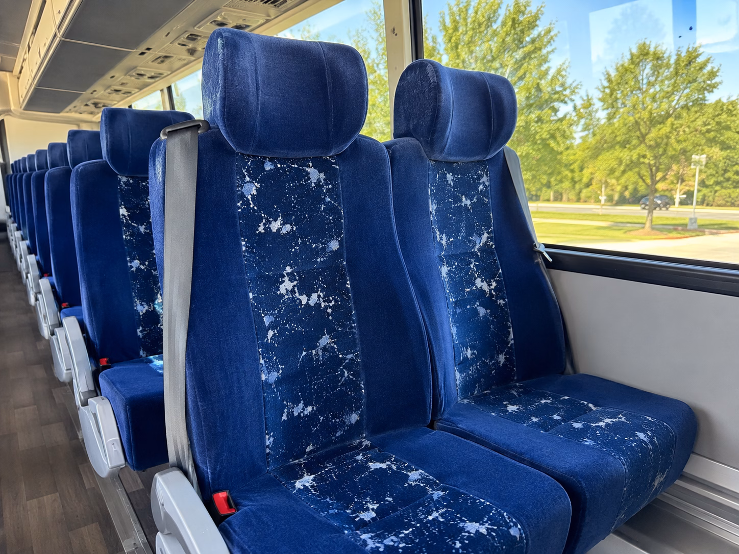 charter bus shuttle service to william p hobby airport hou
