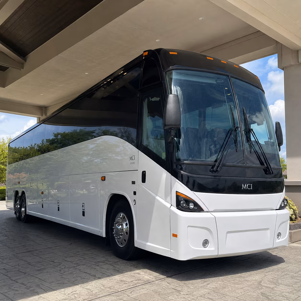 cross town commuter shuttles between pasadena and houston