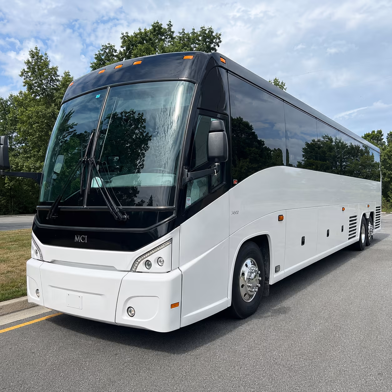 pasadena charter bus services exterior